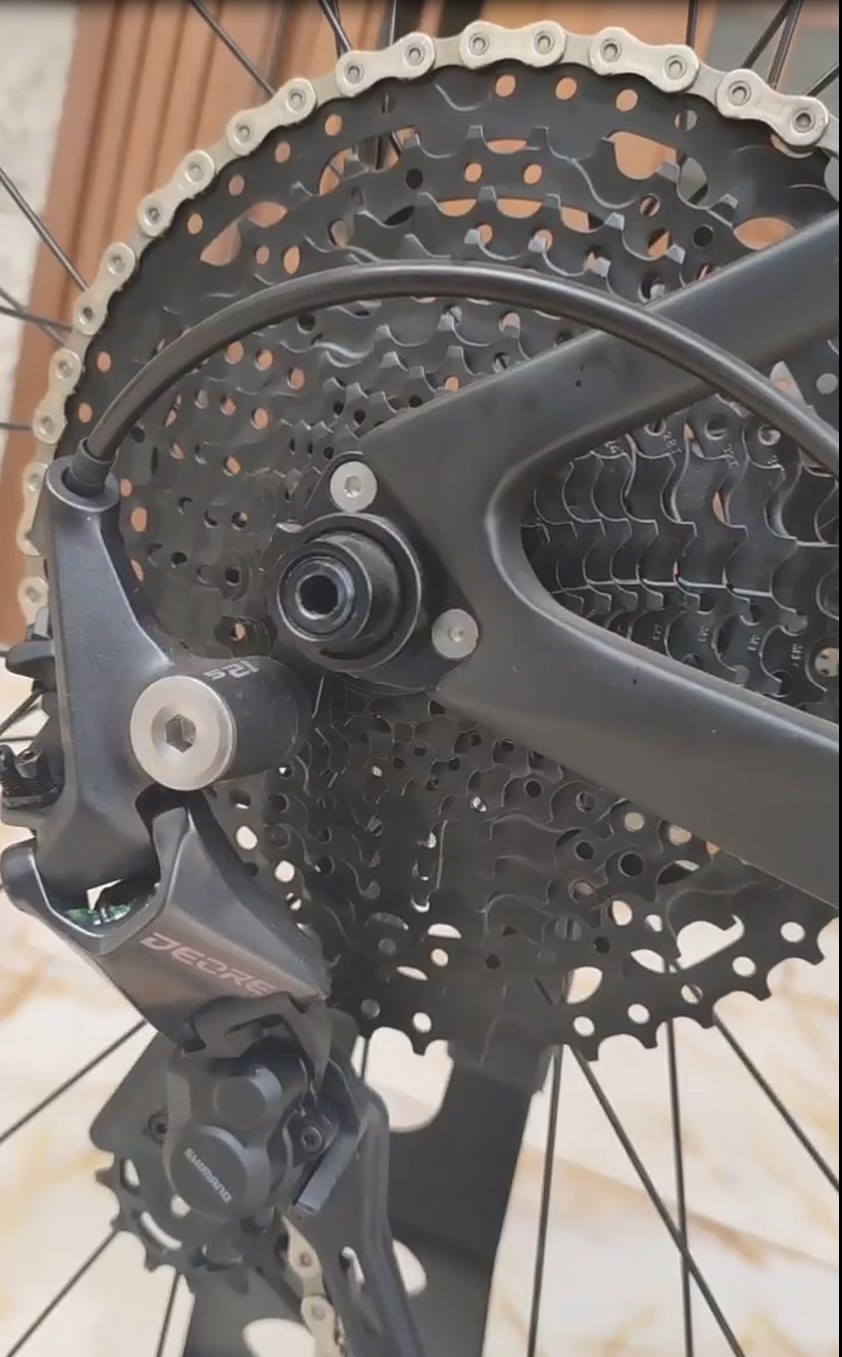 Shimano drive train is precise and simple to control, a wide range of gears gives you more control for climbing and room to get low on descents, corners and jumps. Disc brake of bicycle helps rider stop immediately in all conditions even in rainy.