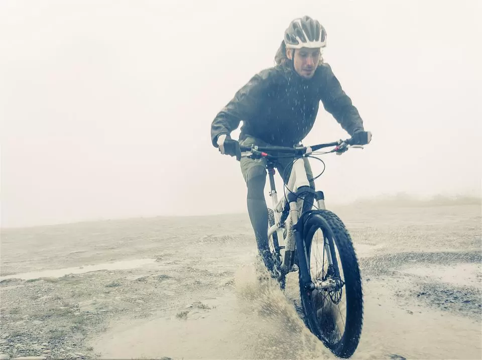 Mountain bike riding on Rainy days: A guide to safety and tips